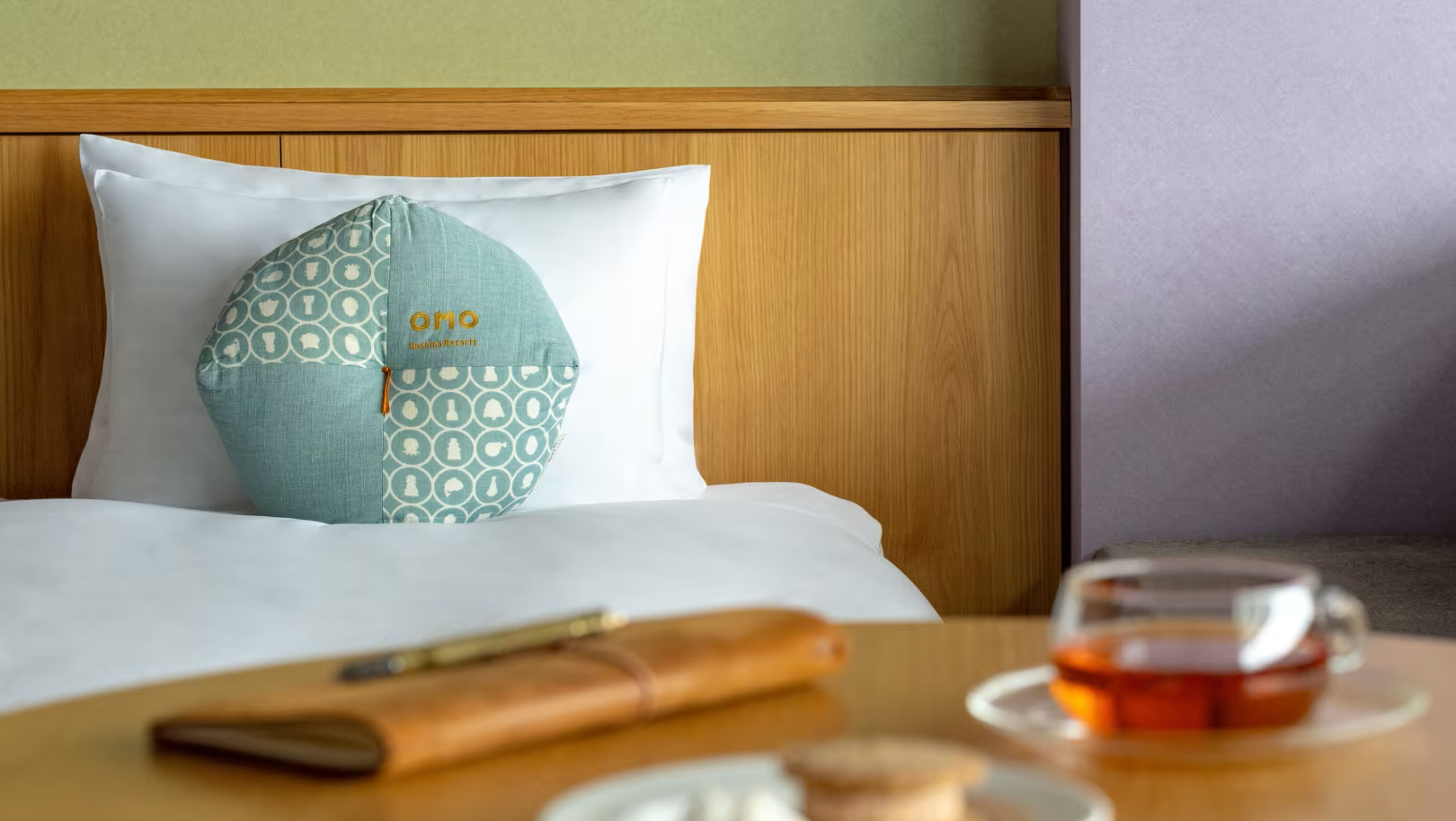 OMO7大阪_ツインルーム_滞在イメージ２_az44b0